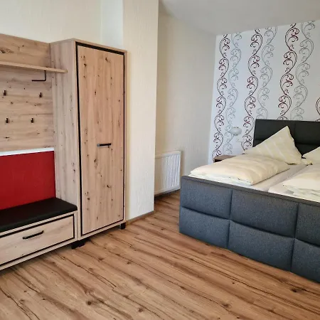 Hotel Weinhaus Am Stiftstor-2